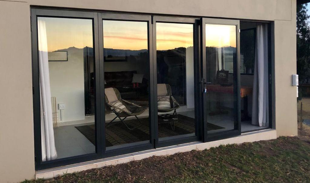 Sunset View Self Catering Cottage Ъндърберг Екстериор снимка